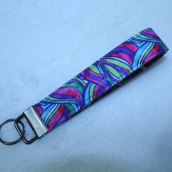Rainbow Swirl Key Chain - Key Lanyard - Key Wristlet - Picture 4 of 7